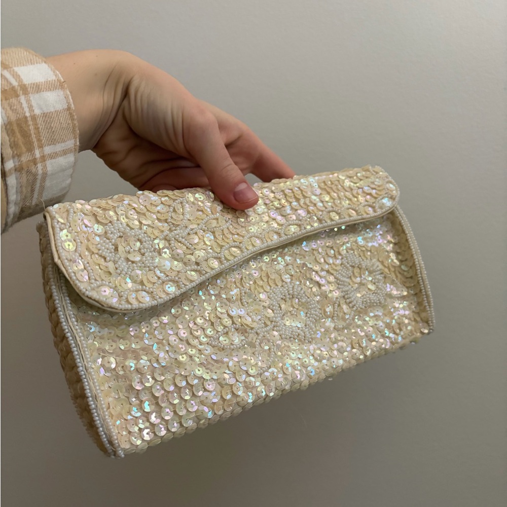 Elegant Cream Sequin Clutch